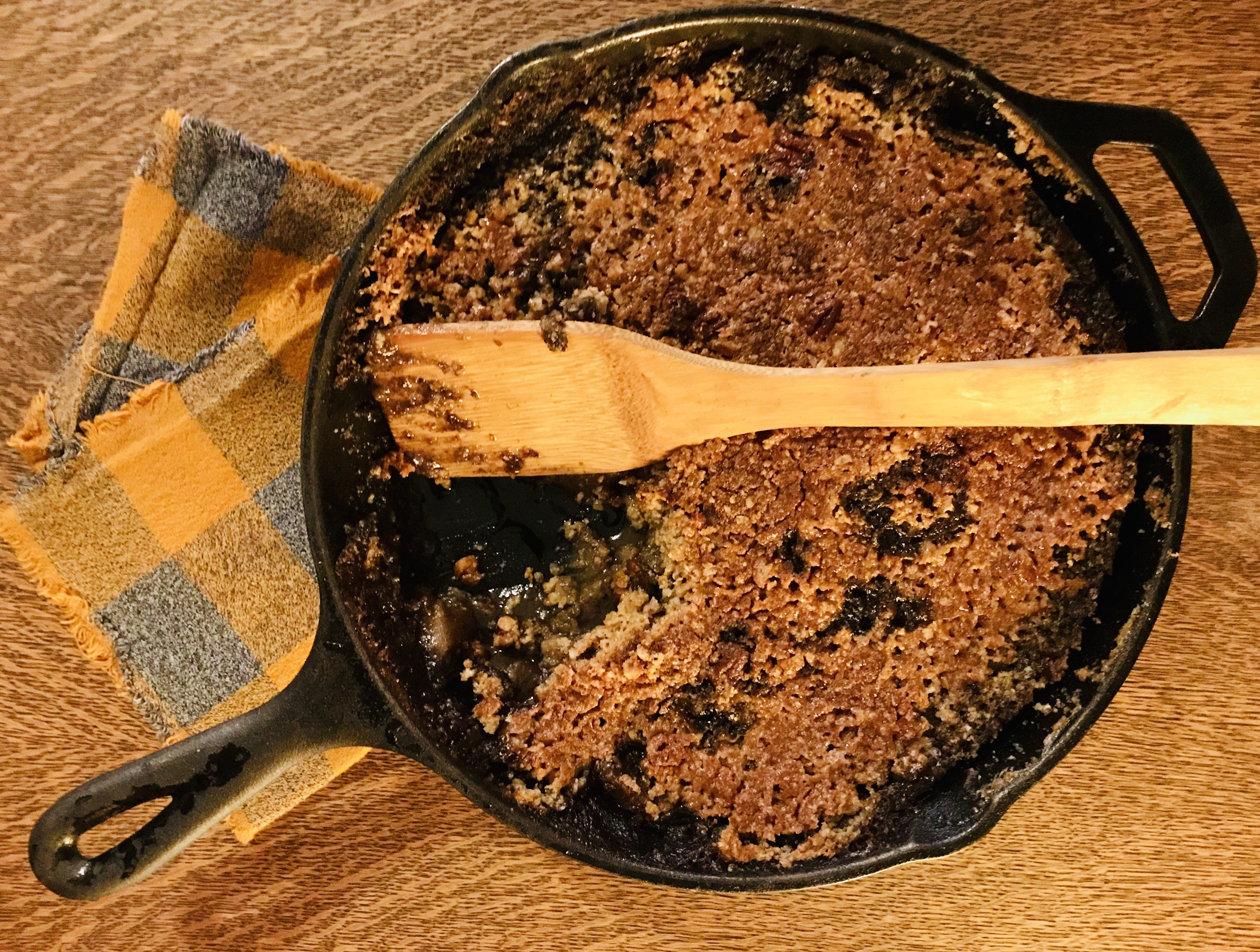 Autumn Skillet Apple Crumble 