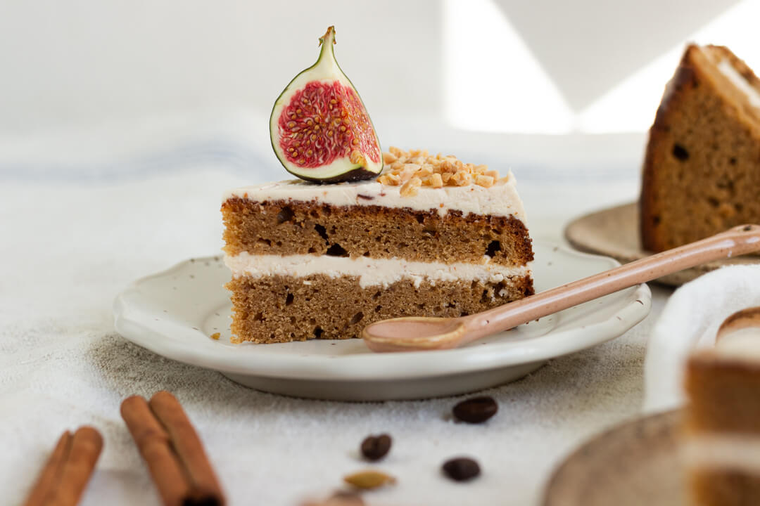 Spiced fig & coffee cake